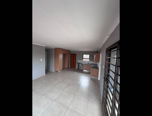 4 BEDROOM HOUSE FOR SALE IN KLIPPOORTJIE